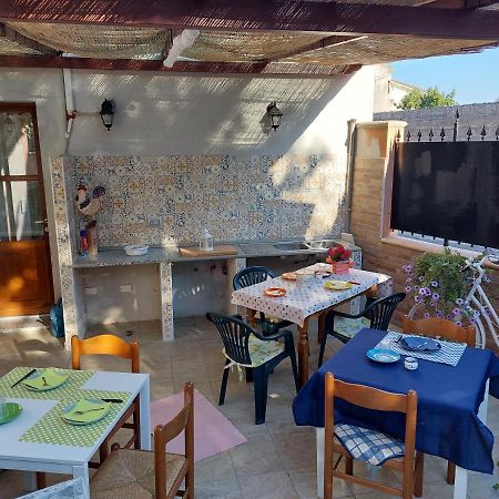 Holiday Room Sa Tebia Oristano Exterior photo