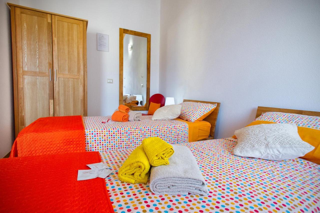 Holiday Room Sa Tebia Oristano Exterior photo